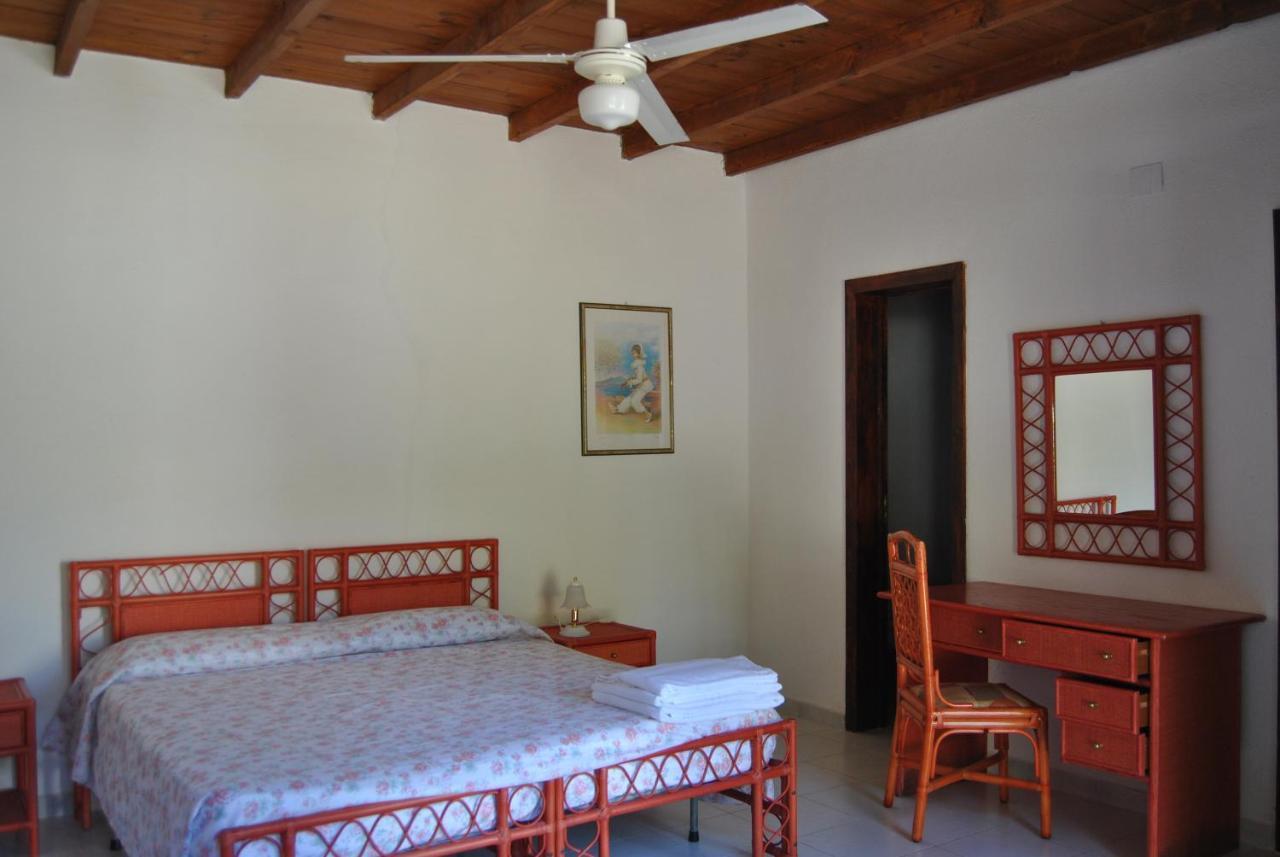 Camping B&B Gioiosa Gioiosa Marea Exterior photo