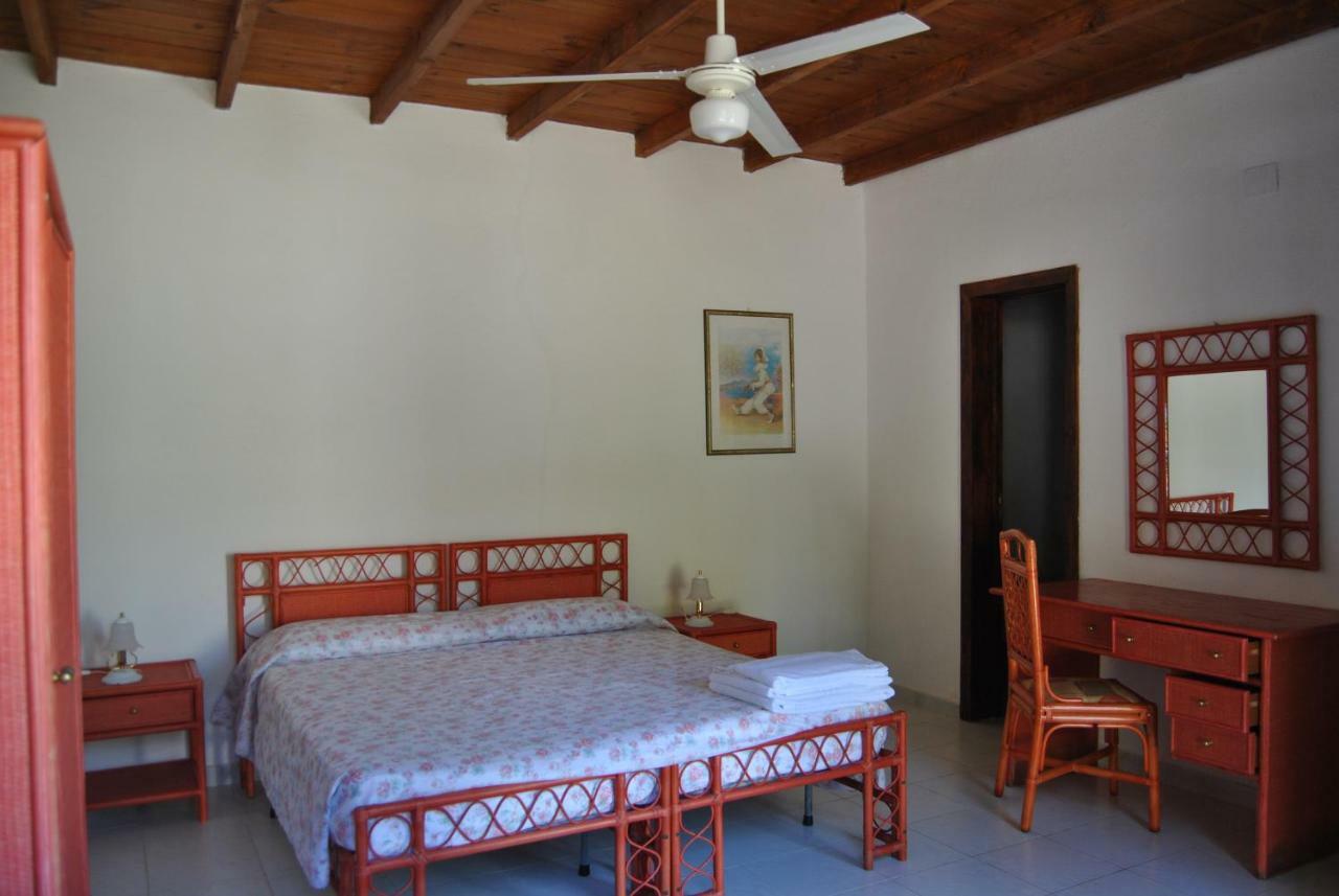 Camping B&B Gioiosa Gioiosa Marea Exterior photo